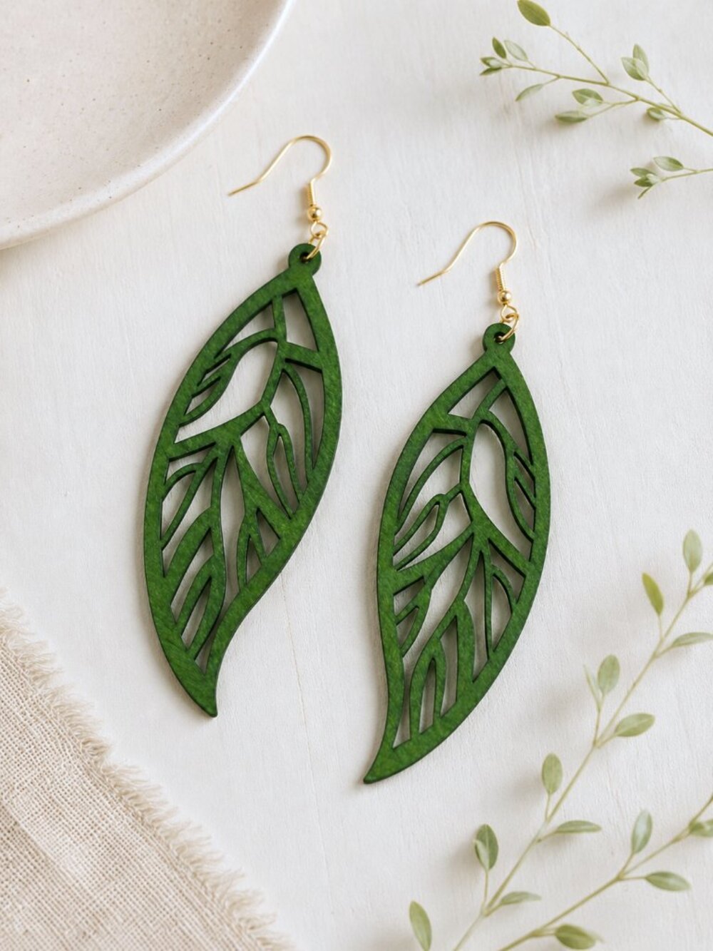 Artisan Wooden Leaf Earrings, Green Botanical Nature, Lightweight Dangle Jewelry - Picture 2 of 5